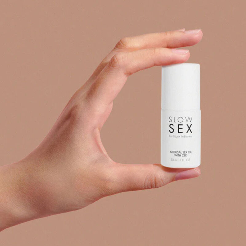 Bijoux Slow Sex Sexual Massage Oil with CBD 30 ml